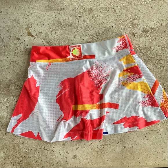 Nike Women's Retro Challenge Court Slam Tennis Skirt with Shorts Size Small - Picture 4 of 10